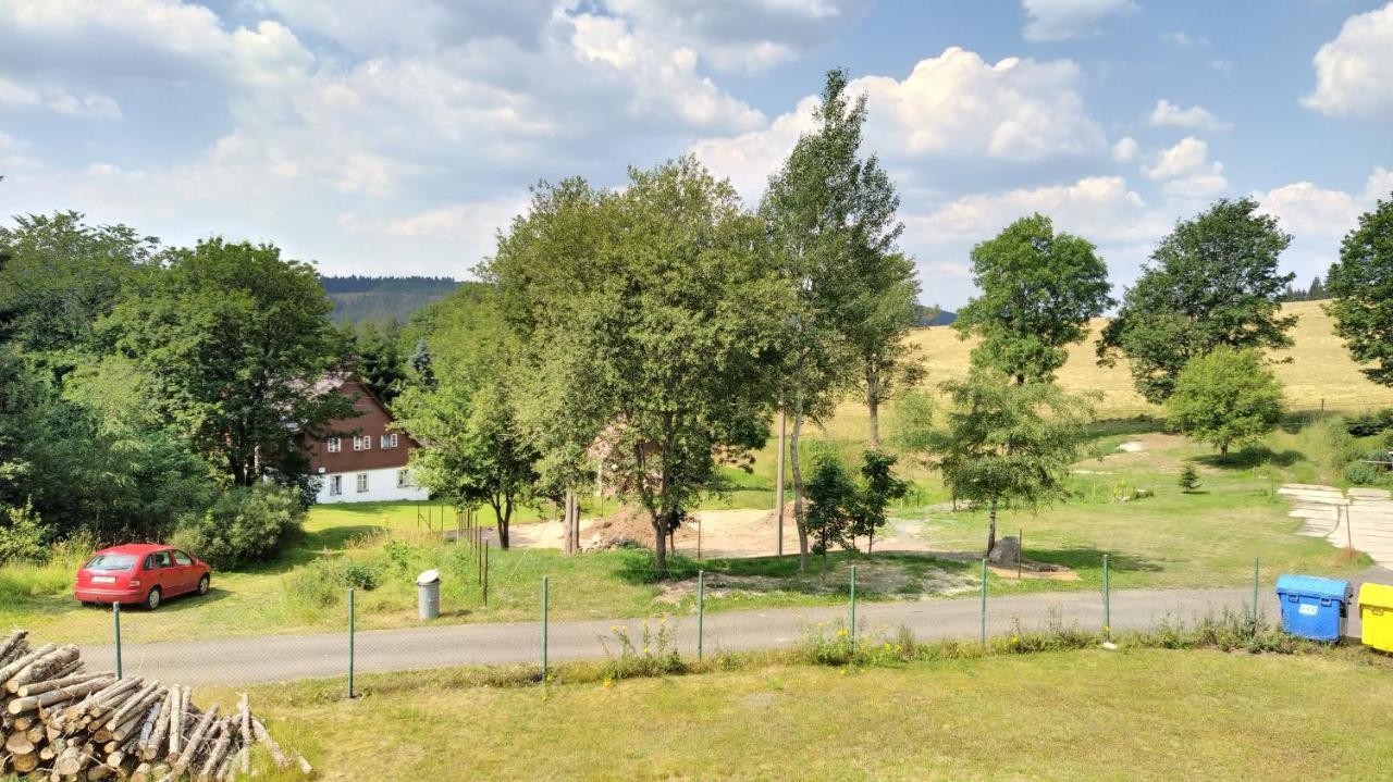 Lucni Chata Horni Blatna Exterior photo